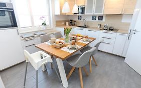 WEINQUARTIER NAUMBURG Bad Kösen 65 qm Kaffee Küche Parkplatz Terrasse